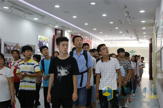 參觀五征會展中心