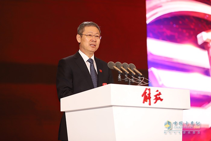 一汽集團總經理助理，一汽解放汽車有限公司黨委書記、董事長胡漢杰