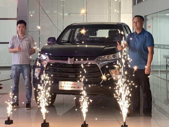 慶鈴五十鈴，慶鈴達咯H8AT皮卡，輕卡