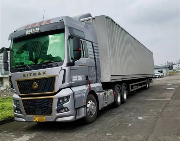 安徽鹿老板：三輛運(yùn)輸利器皆是中國重汽 汕德卡C9H又成最佳拍檔