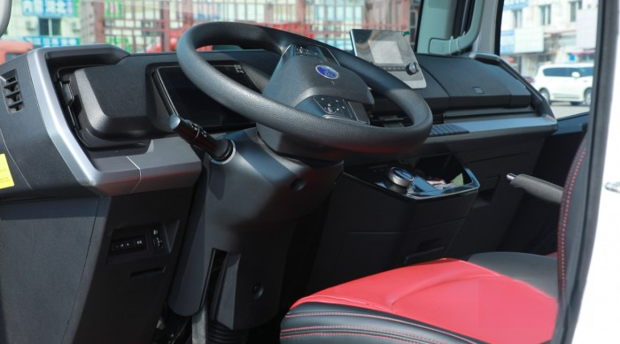 敢于嘗鮮 比亞迪T5D果然沒令徐隊長失望