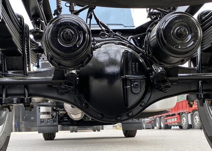 解放青汽JK6 4×2 320馬力大單橋載貨！一身“掙”能量太讓人心動了！